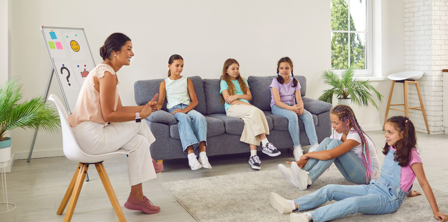 Help Children Develop Social Skills and Build Healthy Relationships with School-Based Behavioral Therapy (8) Help Children Develop Social Skills and Build Healthy Relationships with School-Based Behavioral Therapy